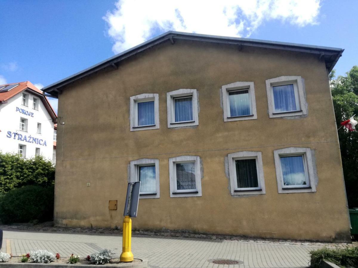 Pokoje Goscinne Straznica Jarosławiec Εξωτερικό φωτογραφία