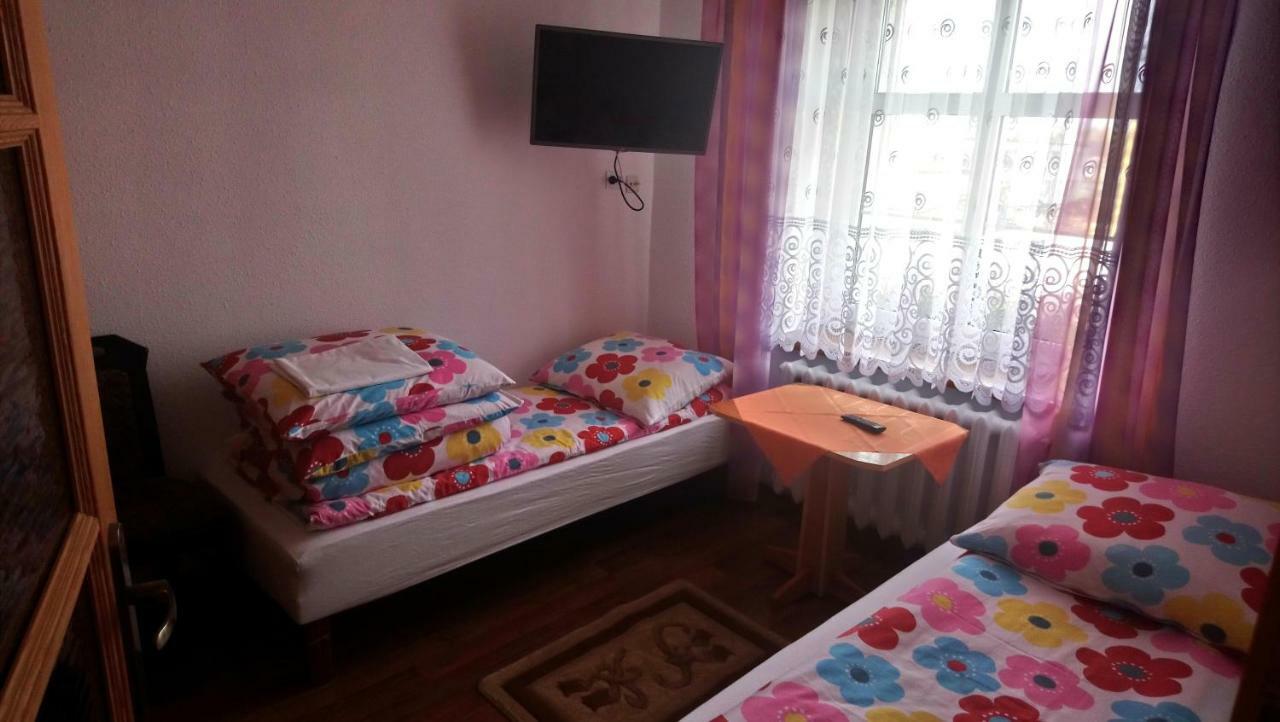Pokoje Goscinne Straznica Jarosławiec Δωμάτιο φωτογραφία